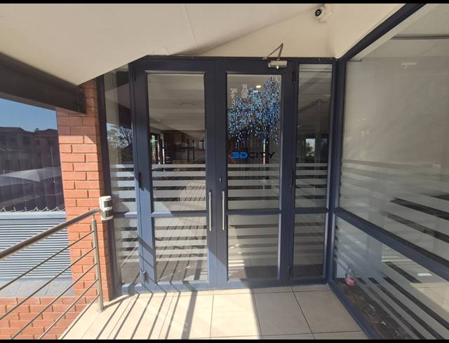 243M² OFFICE TO LET IN WOODMEAD